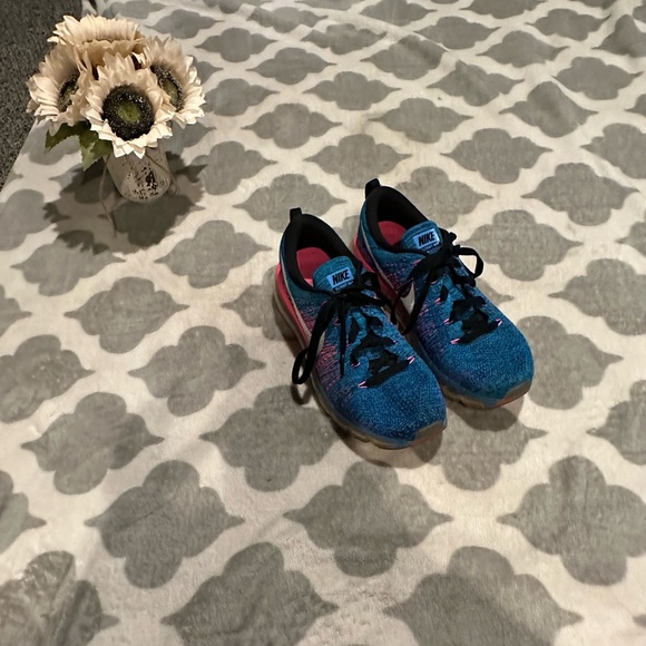 Nike Shoes - Nike Flyknit Max Blue Glow Pink (Women's)